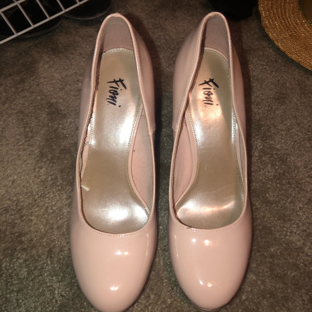 Fiona platform heels